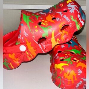 New Unisex boys girls Colorful Dinosaur crocs Clogs size 3 big kid